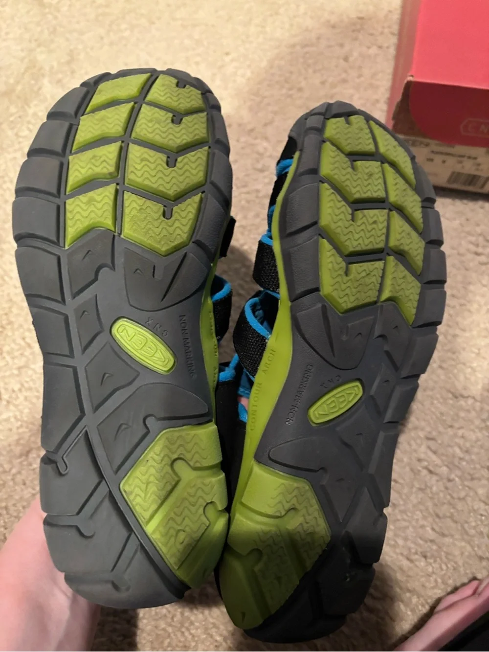 Keen Youth Seacamp II CNX Sandals - Black & Brilliant Blue - size 6